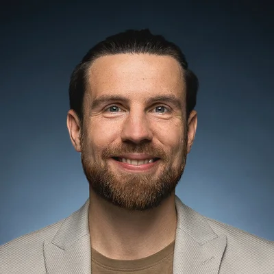 Phillip Kolwer, Fachwirt für Versicherungen und Finanzen